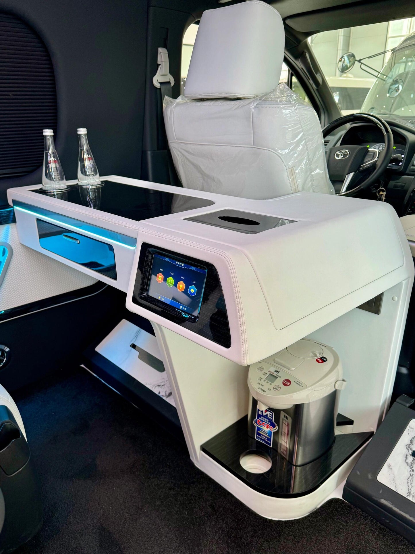 HiAce Interior Upgrade Kit Manufacturer | Exterior Accessories OEM Manufacturer
