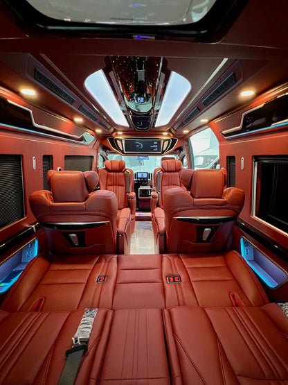 Toyota Hiace vehicle modification accessories: aviation seats, liftable TV partition, rear sofa bed