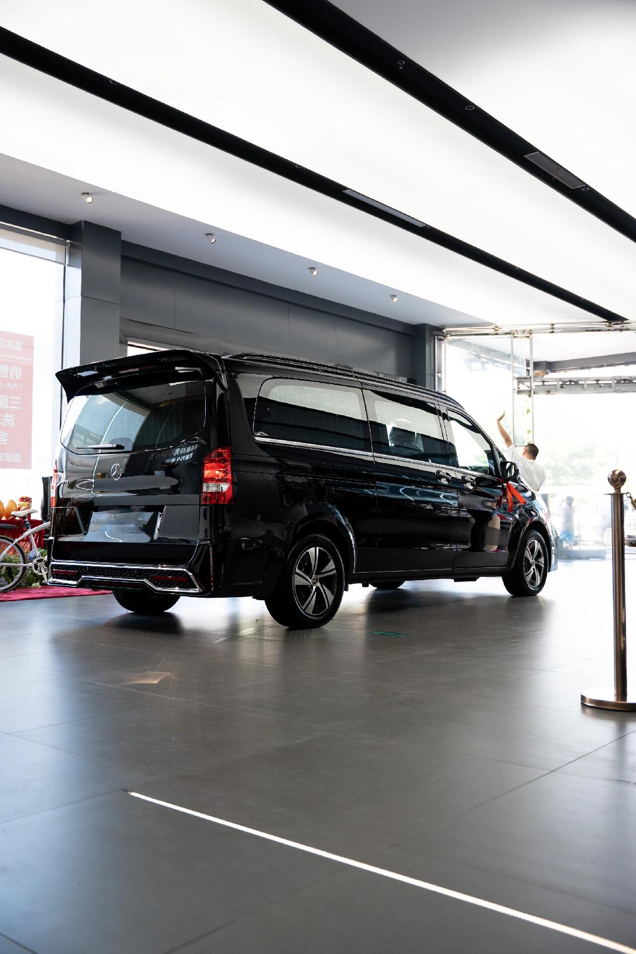 OEM or ODM manufacturer of interior and exterior accessories for luxury business vans