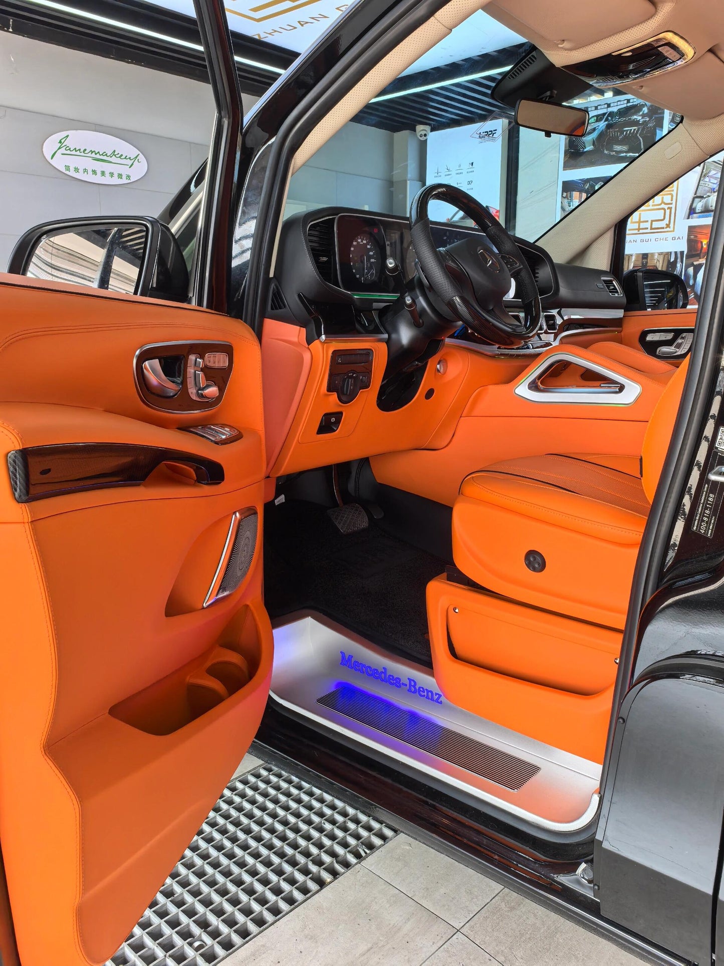 Mercedes-Benz Vito / V-Class V300d Customization Kit Manufacturer