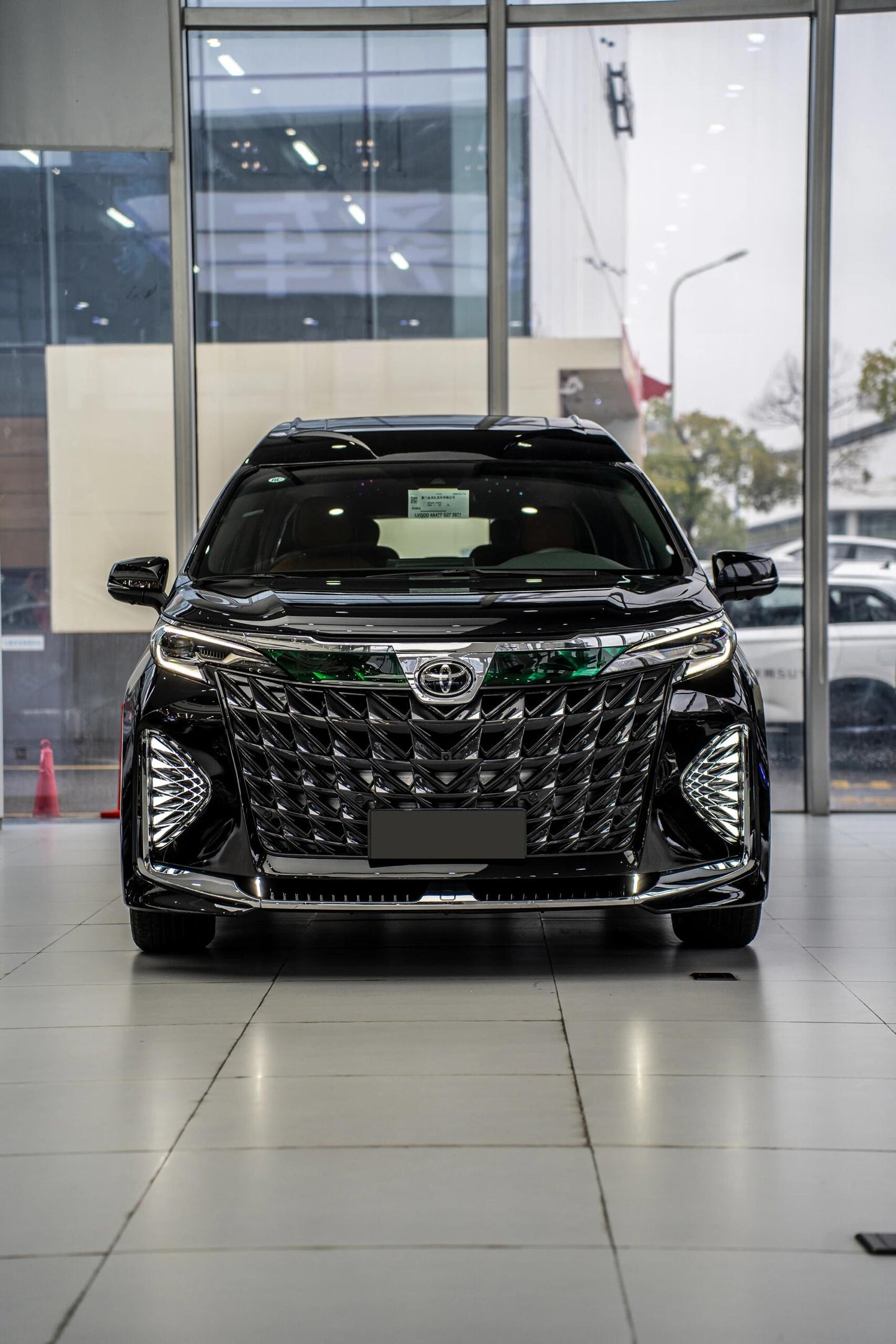 Luxury upgrade kits for business MPVs: Alphard, Vellfire, Sena, and Gravia Hiace accessories manufacturers.