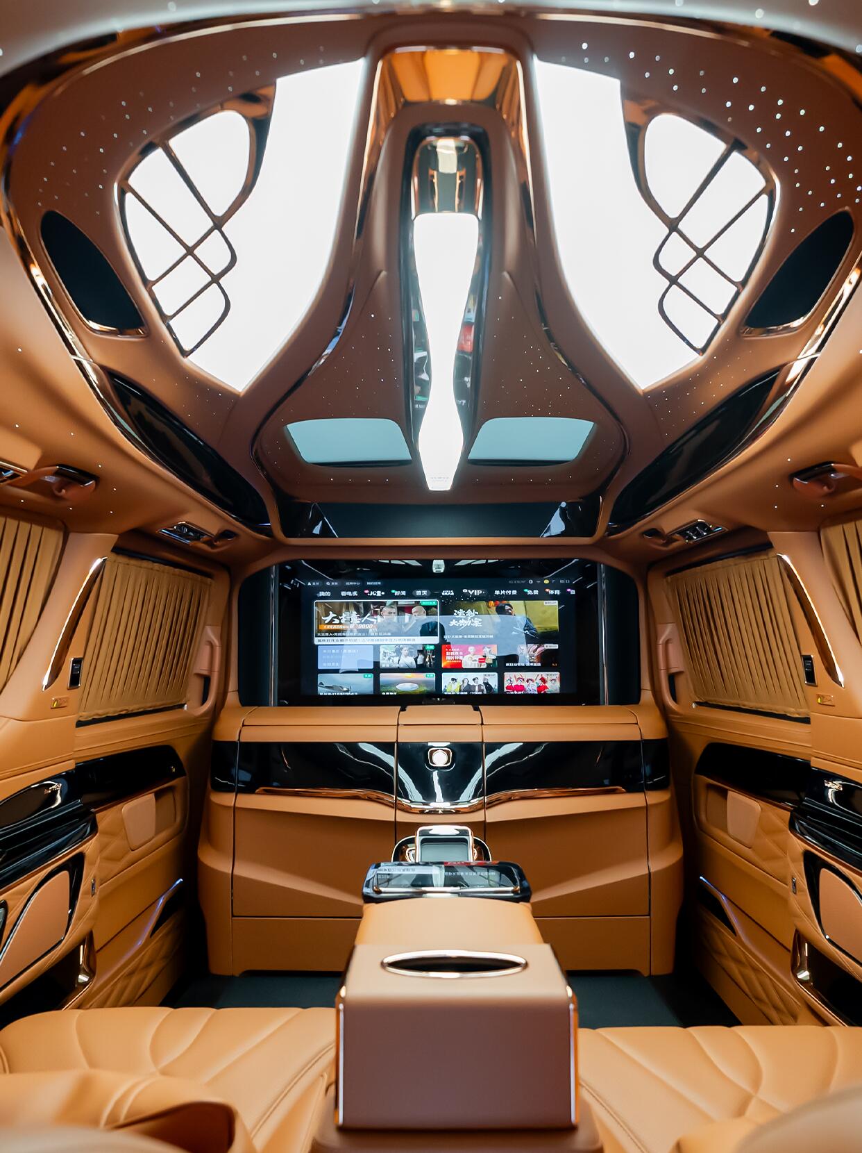 Luxury MPVs and Commercial Vehicles: Mercedes-Benz V-Class/V300/V260/250D/300D Custom Parts Manufacturer