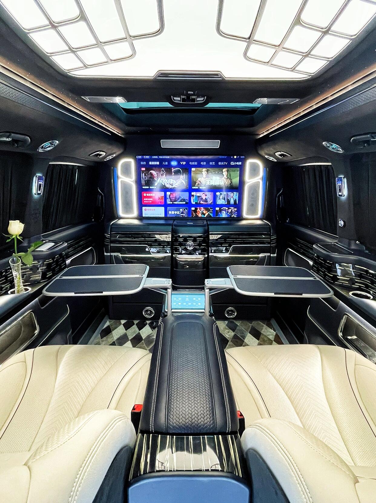 Luxury MPVs and Commercial Vehicles: Mercedes-Benz V260/250D/300D Sprinter  Original Parts Manufacturer