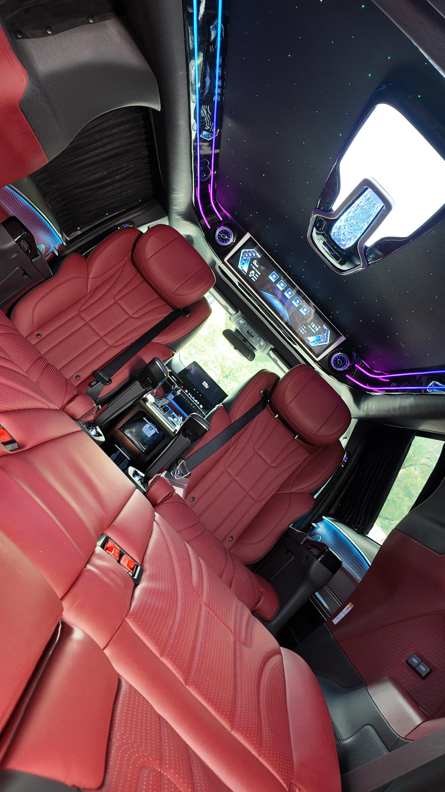 Toyota Sienna (Flat-Roof Model) Aviation Seat & Interior Upgrade Specialist Factory