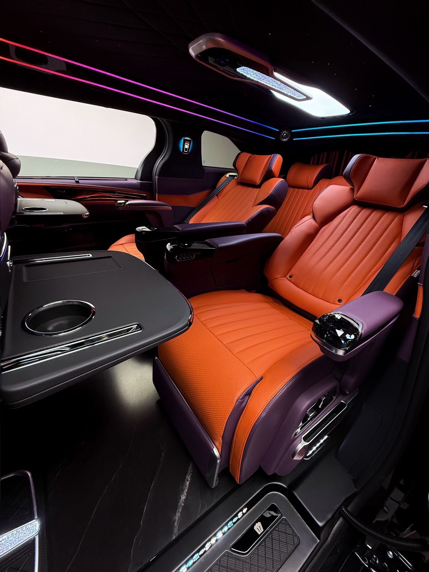 Toyota HiAce (High/Standard Roof): Sienna-style interior and exterior upgrade kit with luxury seats.