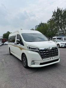 Toyota Grand HiAce: A Business Van with a Bathroom Partition & Exterior Styling Kit