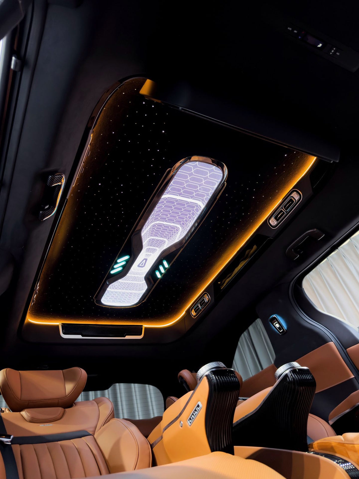 Sienna High-Roof Conversion: Interior & Exterior Accessories, Luxury Seats, LED Lighting
