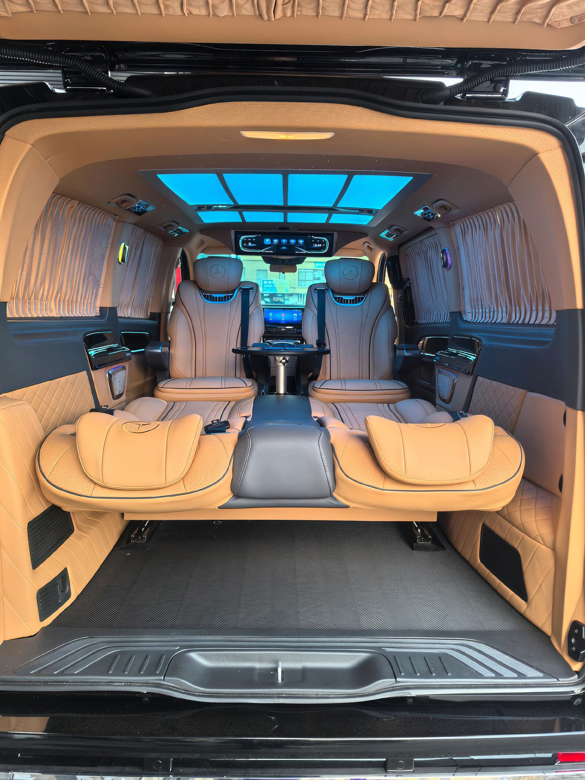 Mercedes-Benz Vito Interior & Exterior Upgrade: Luxury Electric Seats & Electric Curtains