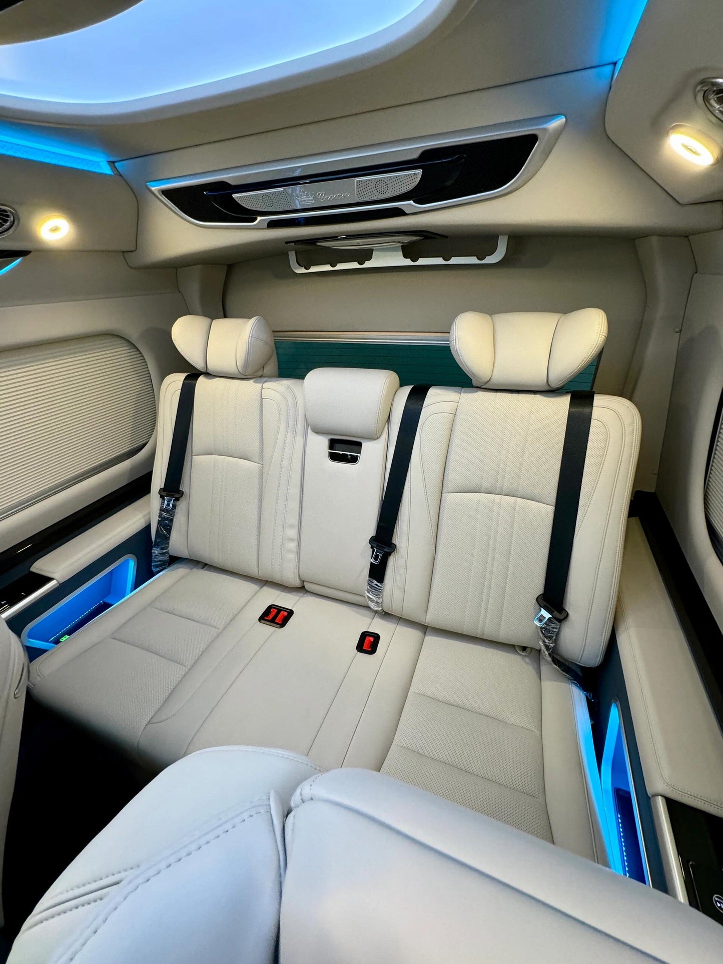 Business MPVs Alphard, Vellfire, Sienna, Granvia, Hiace - One-stop manufacturer of MPV parts
